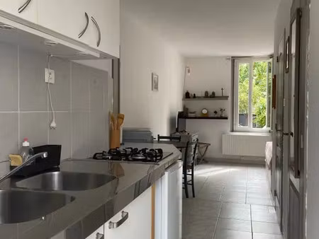 location appartement 1 pièce 22 m² à la seyne-sur-mer (83500)