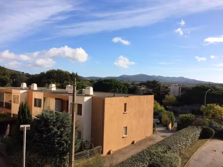 location appartement 1 pièce 28 m² à six-fours-les-plages (83140)