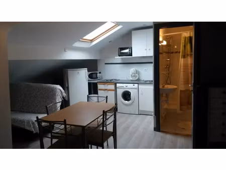 location appartement 1 pièce 17 m² à toulon (83000)