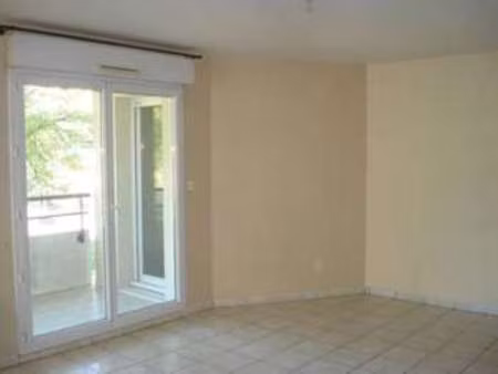 location appartement 4 pièces à angers saint-serge (49000) : à louer 4 pièces / 89m² anger