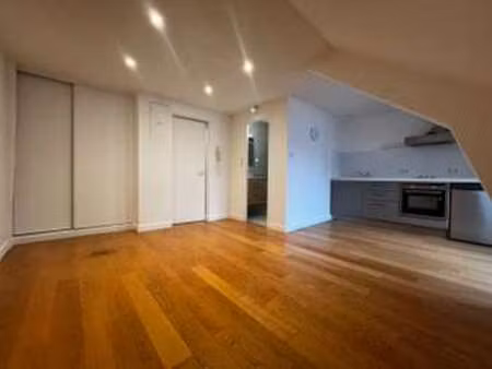 location appartement 2 pièces à nantes centre ville (44000) : à louer 2 pièces / 33m² nant