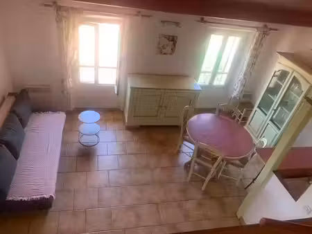 t1 bis meublé de 30m² + mezzanine de 10 m². situé au cœur du vil
