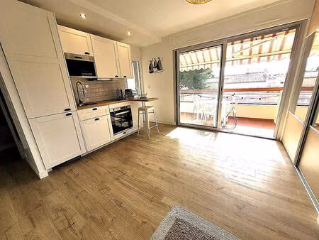 location appartement 1 pièce 33 m² à six-fours-les-plages (83140)
