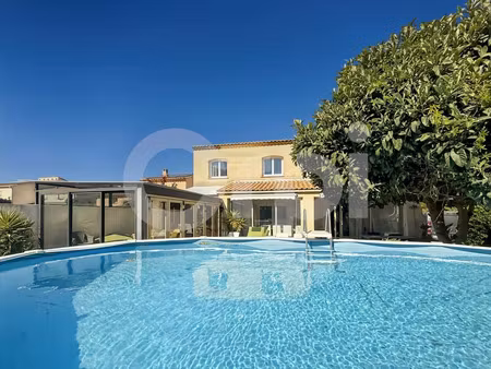 location maison 4 pièces 139 m² à la crau (83260)
