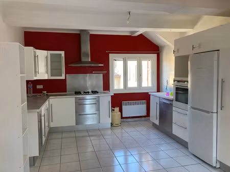 location meublée appartement 2 pièces 49 m² à mallemort (13370)  655 €