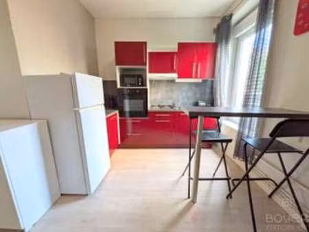 location appartement 2 pièces meublé à fougères (35300) : à louer 2 pièces meublé / 51m² f