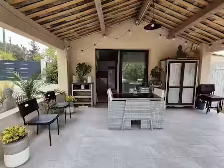 location meublée appartement 1 pièce 20 m² à cotignac (83570)  670 €