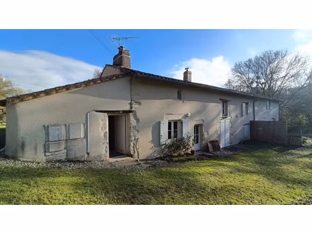 location maison 5 pièces 144 m² à chiré-en-montreuil (86190)