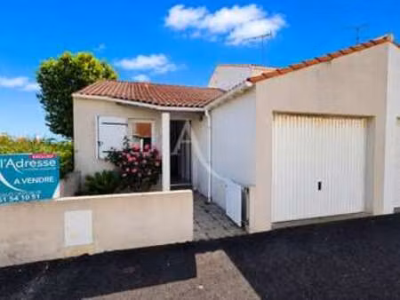 vente maison à saint-gilles-croix-de-vie croix de vie (85800) : à vendre / 50m² saint-gill