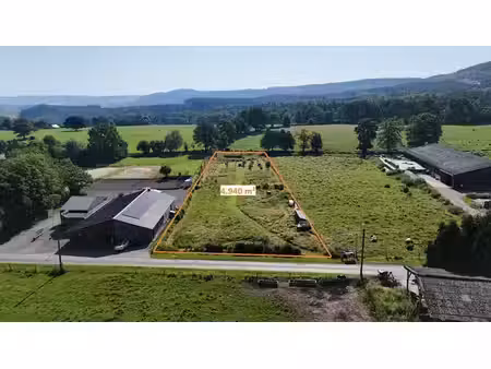 terrain au coeur de l'ardenne bleue.
