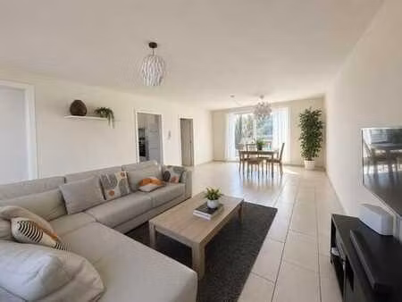 appartement en duplex lumineux à loppem