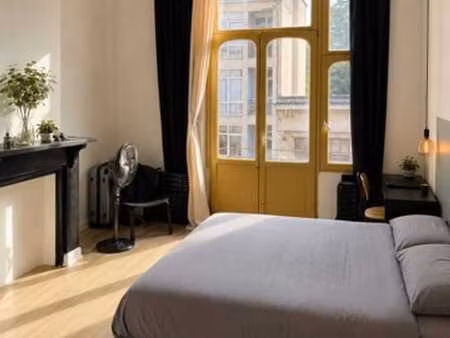 chambre spacieuse avec salle de bains privative – ixelles