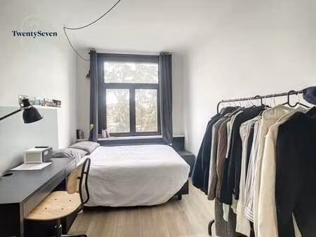 grande chambre meublée – ixelles  place brugmann