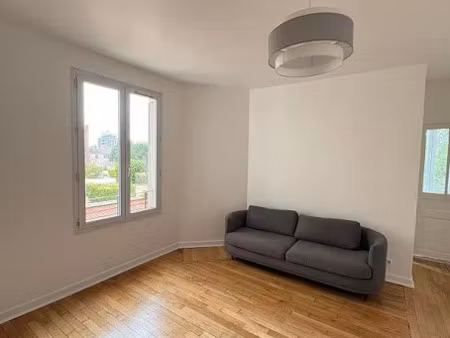 location meublée appartement 2 pièces 42.42 m² à les pavillons-sous-bois (93320)  890 €