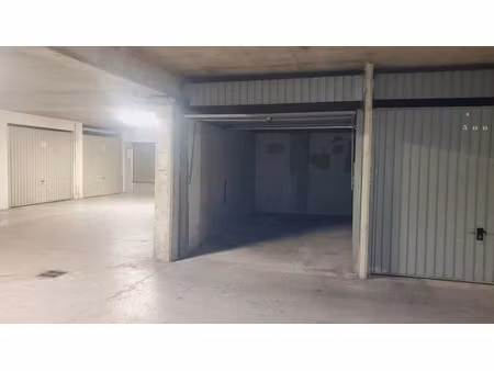 location parking à lyon 8ème (69008)  108 €