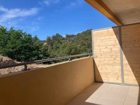 location meublée appartement 2 pièces 45 m² à meyrargues (13650)  850 €