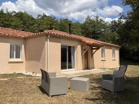 maison de plain-pied avec belle vue sur 3.347m²