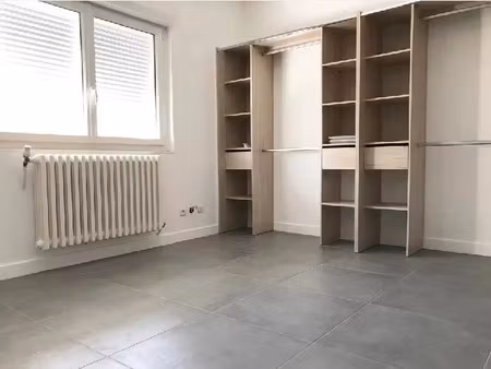 location maison 5 pièces 137 m² à launaguet (31140)  1 720 €