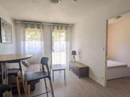 location appartement 2 pièces meublé à saint-sébastien-sur-loire (44230) : à louer 2 pièce