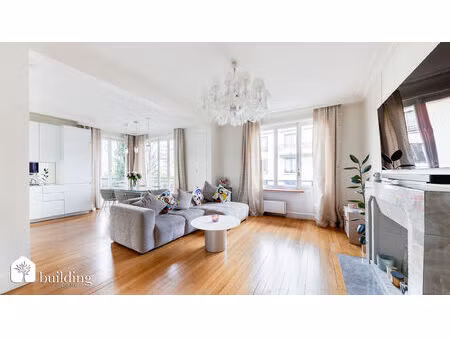 a vendre - neuilly-sur-seine saint-james - appartement 3 pièces de 73 m² avec balcon et ch