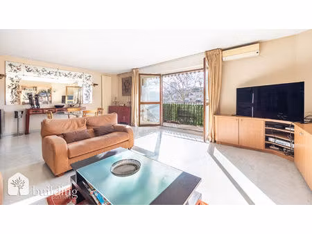 pasteur - appartement de 102.88m² avec balcon