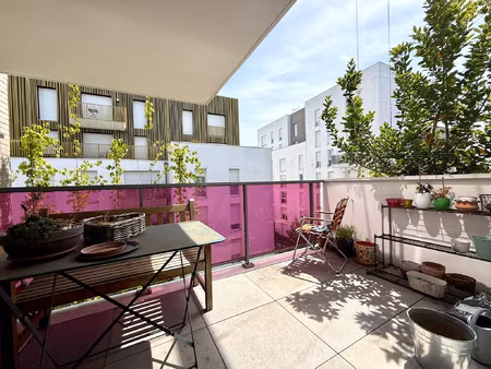 à vendre bel appartement 4 pièces de 83 m2 avec terrasse e