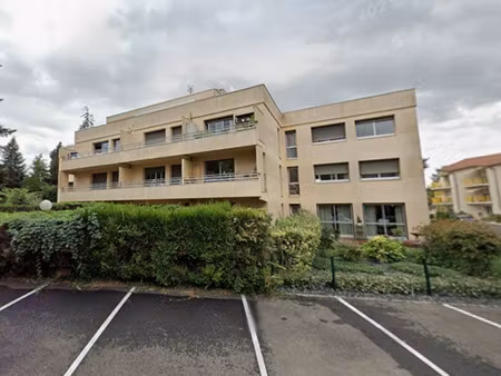 appartement t2 avec ascenseur  balcon et garage centre-vil
