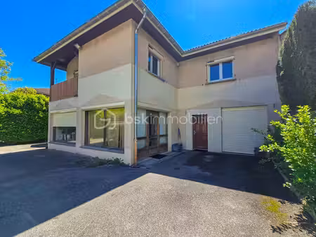 maison de 260 m² à claix