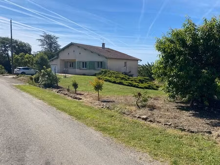 belle maison au calme avec vue dégagée pyrénées