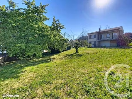 maison 8 pièces 153 m²