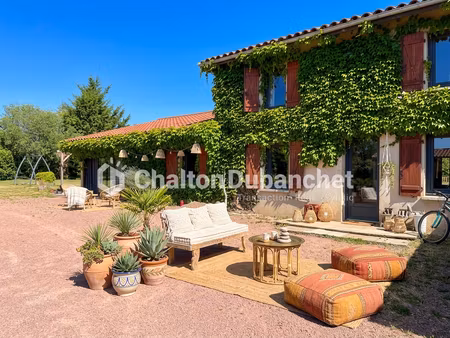 maison de caractère avec 5 chambres ? environ 190 m² habitables ? terrain de 2 028 m² ? 42