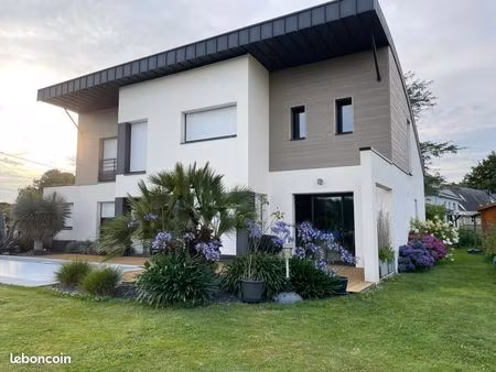 maison 5 pièces 195 m²
