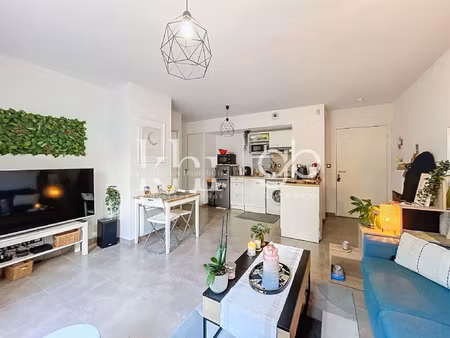 appartement t2 de 43 25 m2 à juvignac (34990) - terrasse et