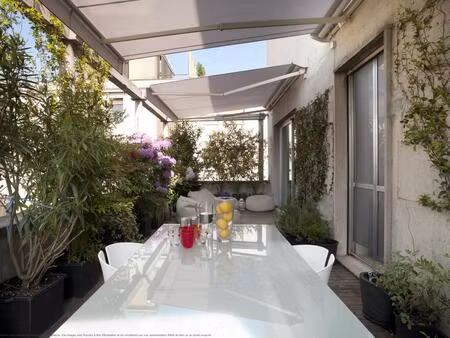 t2 dernier étage terrasse parking