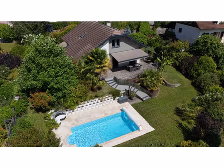 villa indépendante à 3 min à pied du lac