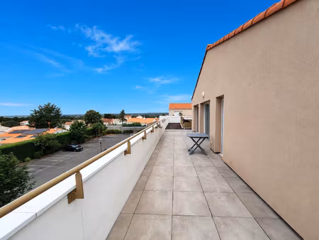 residence recente - appt t4 beaux volumes