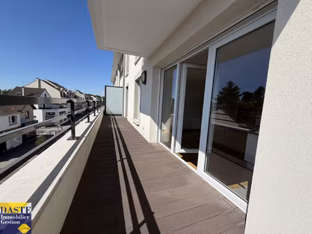 très bel appartement 2 pièces de 50.15m2 à 2 pas de la gare
