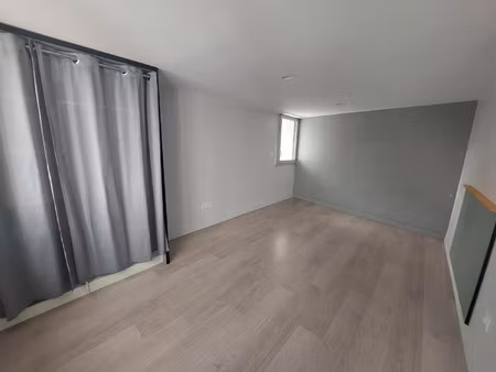 studio - 32.88 m2 - 1 pièce
