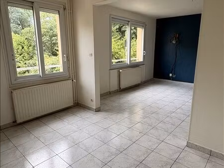 maison - 77 m2 - 4 pièces - non meublé
