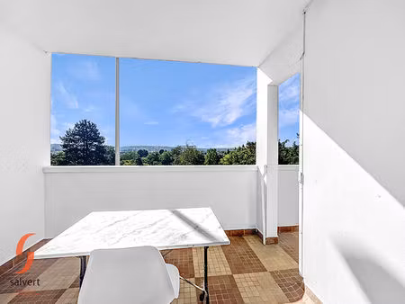 appartement 3 chambres  ascenseur  balcon