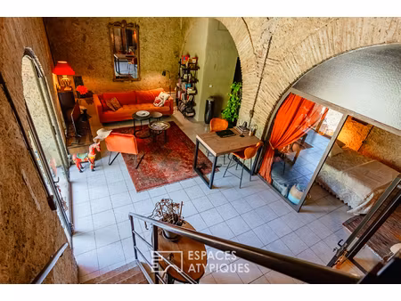 vigneronne de caractère avec terrasse panoramique et jardin intimiste proche des plages
