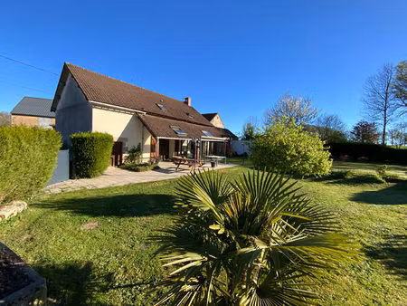 maison à la campagne avec terrain