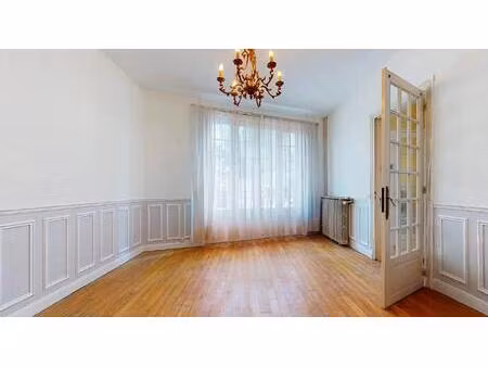 a vendre - maison à reims avec 4 chambres et petit extérieur