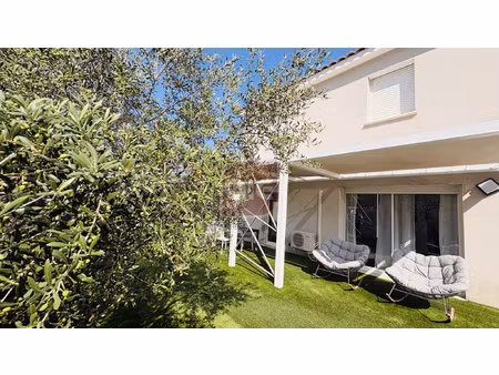villa récente en parfait état !