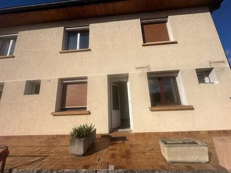 appartement t2 de 34 m² avec terrasse et parking !