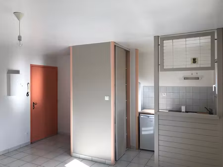a louer - appartement t2 centre-ville pentagone