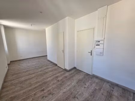 location t1 23.8m²