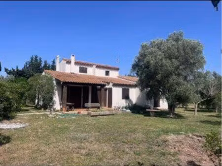 élégante maison provençale de 156 m2  terrain arboré de 9357 m2 - garage de 109 m2