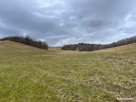 propriété clôturée 120 ha avec habitation