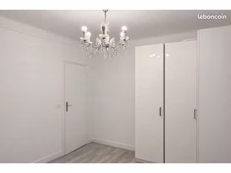 studio meublé courbevoie (la défense) - dispo immédiate - charges incluses
